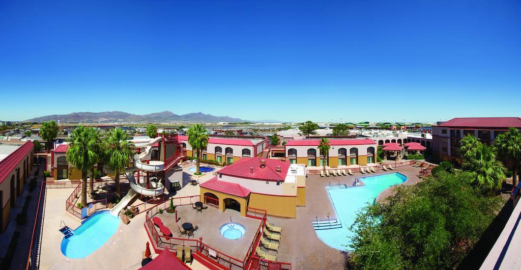 Wyndham El Paso Airport&Water Park Hotel Exterior foto